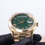 Rolex Day-Date 40 228238 18K Yellow Gold Green Dial Roman Numerals Fluted Bezel President Bracelet 40mm Replica Watches - 8-4-scaled